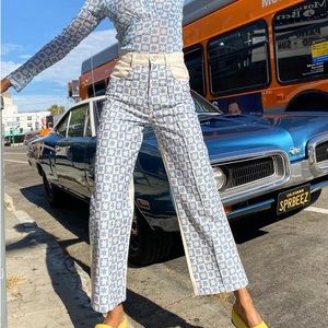 Lisa Says Gah Floral Pants Size 34